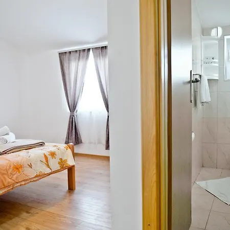 Guest house Casa 3*
