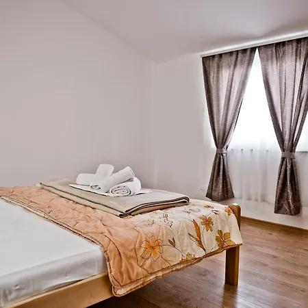 Casa 3*